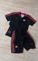 Kit polo + pantaloncino manchester united 2026/2027