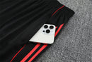 Kit Shirt + Shorts Liverpool Off-White/Black 25/26