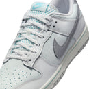 Nike Dunk Low  SE SUMMIT WHITE/METALLIC SILVER-GLACIER ICE HQ3619-121