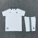 Kit Liverpool Icons Bianco 25/26 Uomo | Kit da Calcio